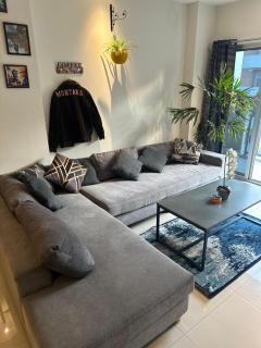 1 bhk luxurious soundproof apt in gold crest mall and residency - 4