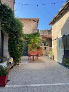 Gîte De la Cour au Grenier 2 - 6