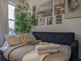 Urban Limoilou 8 guests AC 2 Free Parking - 0