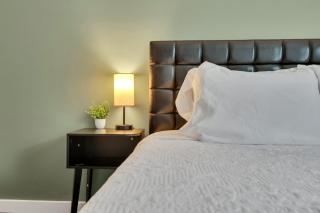 2 Bed, Moroccan style Tvs,Kids Essentials, Crib,walk to Golf - Chapel Hill - 1