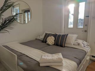 Trendy Limoilou 9 guests 2BR AC 2 parking - 5