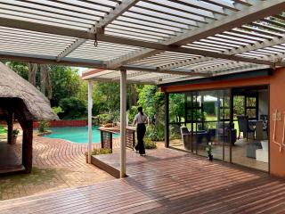VeeFab Guest House - 4