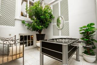 Soirée Villa - Elegant Stay with Garden and Party Room - 6