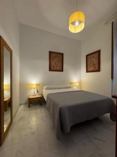 Pedro Lopez Free Parking Cordoba Center - 1