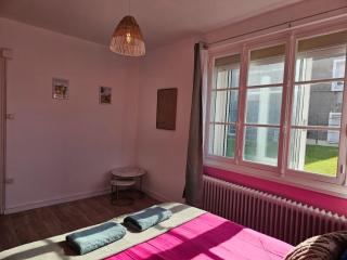 Appartement de 50 M2 avec cuisine neuve plus terrasse de 40 m2 - 6