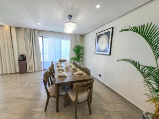 Semo's Aqua luxury 6 bedrooms Penthouse sea views - 1