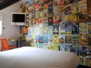 hotelF1 Orange Centre Echangeur A7 A9 - 9