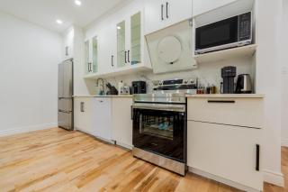 Bright Spacious 3BR with 2 Baths and Private Parking - 3