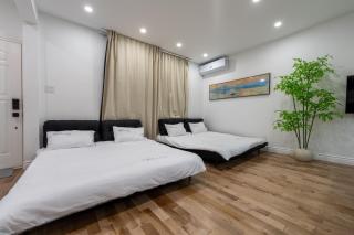 Bright Spacious 3BR with 2 Baths and Private Parking - 2