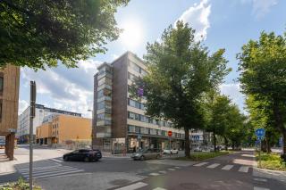 Modern & Spacious 1BR Apartment with Balcony & Great Location - Hosted by 2ndhomes - 3