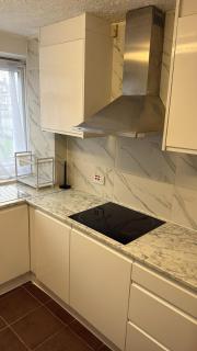 Cosy, Spacious 3 Bedroom With A Balcony - 2