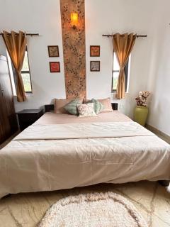 Alaansh Villa Perfect Backyard & BBQ Retreat - 2