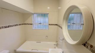 Uvongo Apartment - 9