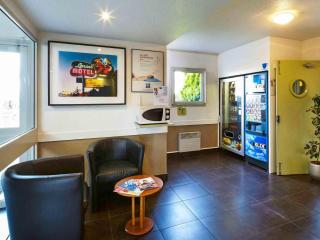 ibis budget Chartres - 8