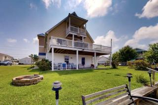 Waterfront Retreat in Keenwik on the Bay - 0