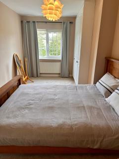 Master bedroom with en-suite - 2