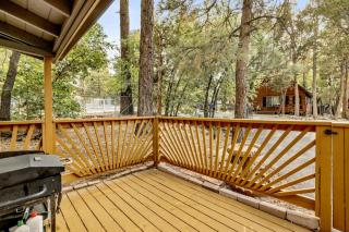 Sugar Bear Chalet - Renovated Family Retreat at Big Bear - 1