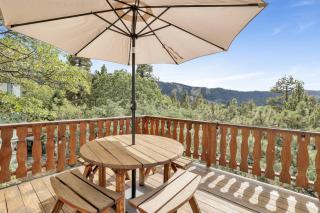 Moonridge Treehouse - Relaxing Lofty Big Bear Hillside Retreat- Great Deck Views- Central - 3