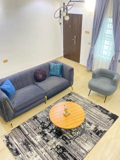 luxury 2BR Duplex near Airport with wifi and free parking - 5