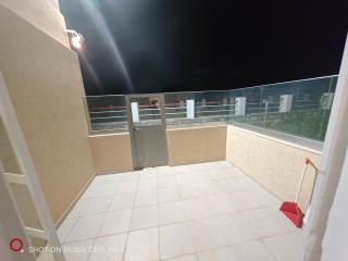 Seaside Apartment with 4 Bedrooms and Large Terrace - 5