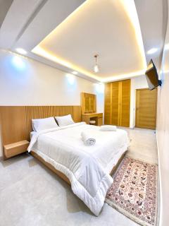 Cozy Apartment in Marrakech Center, Pool &Parking - 5