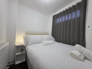 Cozy Birmingham city center home with free parking - 7