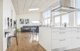 Lovely Home In Løgstrup With House Sea View - 1