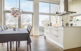 Lovely Home In Løgstrup With House Sea View - 5