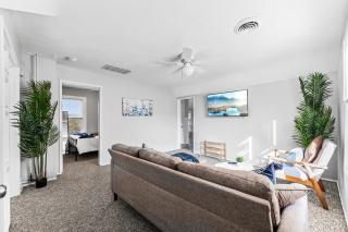 Group Suite in Tremont, 4 TV's, Pet Friendly - 9
