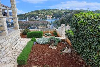 Apartments by the sea Rogac, Solta - 21346 - 5