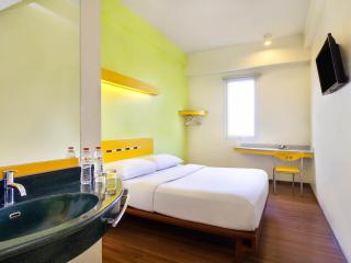 Ibis Budget Jakarta Cikini - 4
