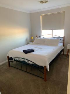 Port Denison Resort Villa - 4