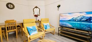 Harrow 2-Bed Garden Flat, Sleeps 8, Free Parking - 0