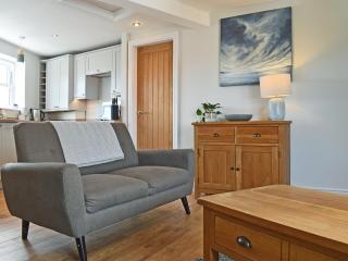 High Tide - Uk50361 - 4