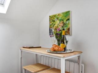 Roseland Roost - Uk49839 - 1