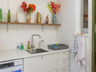 Crescent Cottage - 4