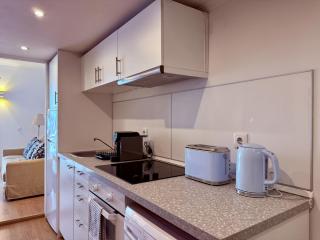 Lovely Estoril Apartment - 5