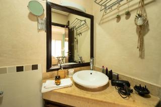 Welcome to Tamaris Escape 2BR Sea & Vue Piscine - 5
