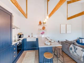 The Coach House - 4