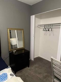 Downtown Private Deluxe Room - 7