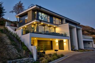 Luxury Villa- BBQ - Hot Tub- Free Parking AC - 7