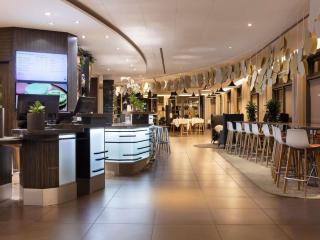 Novotel Paris Saint Denis Stade Basilique - 4