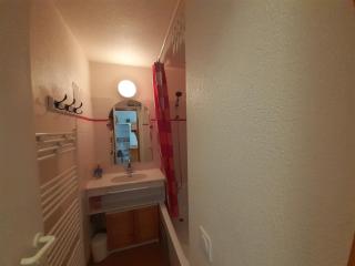 Appartement 2 pièces proche télécabine, 4 personnes, parking gratuit - FR-1-561-145 - 2
