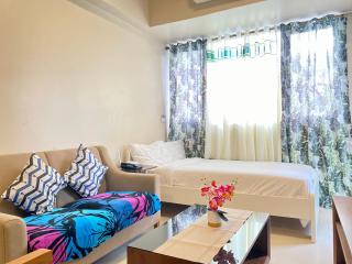 1Bedroom Condo Staycation 10-15mins at Airport - 0