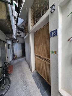 LUSHSTAY Hanoi Train Street - 2
