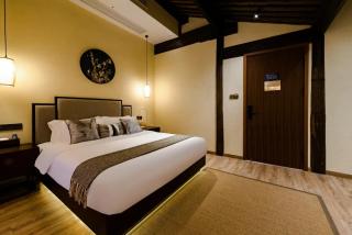 Floral Shehe Garden B&B - 2