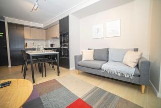 Luxury Stay in a Prime 1BR - 3