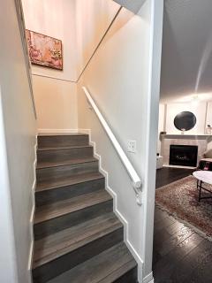 Beautiful Stay 3 Bedroom House in North Vancouver - 6