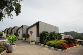 Tuskers Hill Banquets by Poppys - Anaikatti - 5