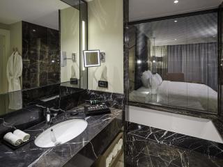Pullman Istanbul Hotel & Convention Center - 3